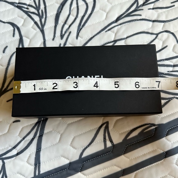 Chanel glasses box - Picture 3 of 4